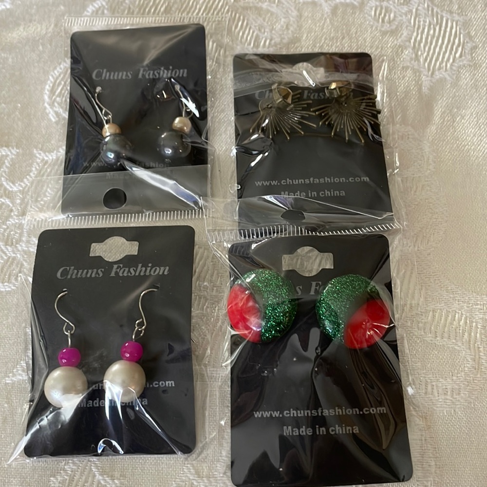 New On Cards Chuns Fashion Jewelry Four Pair Pierced Earrings